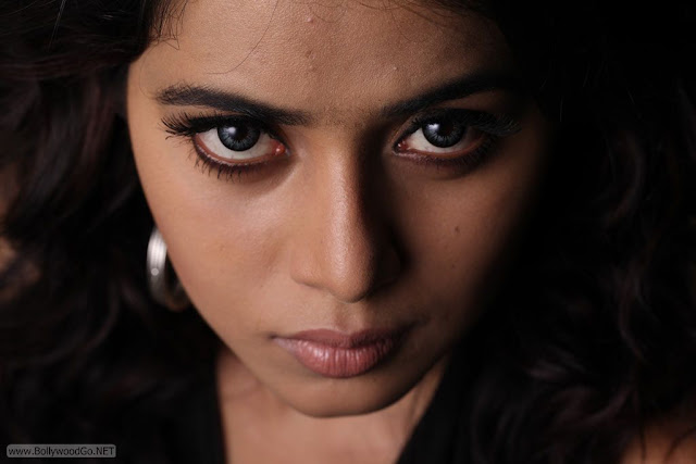 Padam+Pesum+Heroine+Poorna+Stills+Photos++(3)