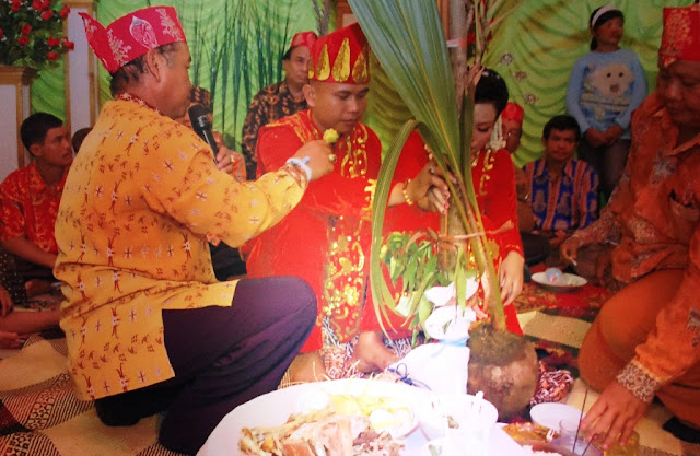 Image result for perkawinan penganten mandai