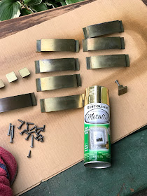 VINTAGE MCM HARDWARE GIVEN A MAKEOVER WITH SPRAY PAINT