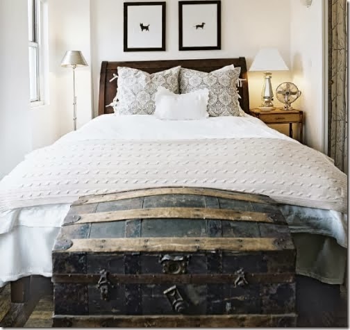 bedroom_natural-ivory-black-white-trunk-foot-of-bed-modern-country_lonny-mag-april-may-10