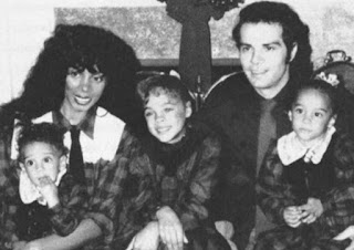 Childhood picture of Mimi Sommer with her parents & siblings