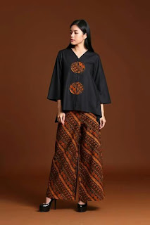 Model Baju Batik