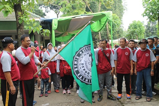 Sambut Ramadhan, Warga Kukusan Gelar Jalan Santai