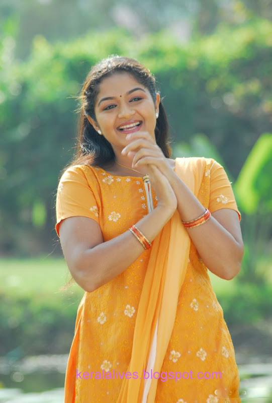 Malayalam Cute Film Actress Kartika Latest Stills hot photos