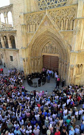 O Tribunal das Águas de Valencia, na Espanha, já fez mais de mil anos julgando conflitos de irrigação