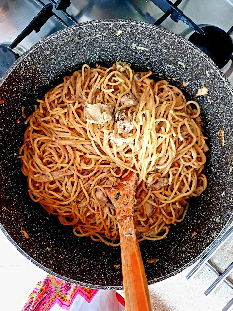 spaghetti z boczniakami w śmietanie, makaron z grzybami,spaghetti,kuchnia włoska, z kuchni do kuchni,to blog kulianrny,obiad,ranzo italiano,