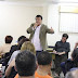 Pré-candidato Fernando Fernandes reúne-se com grupo de educadores