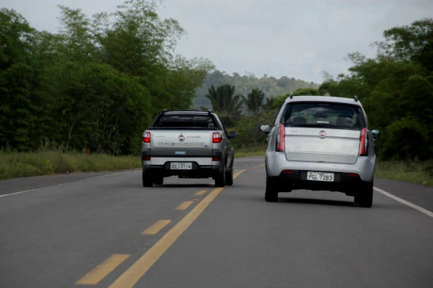 Ultrapassagem-Forçada-A-Aposta-Mais-Perigosa-que-Você-Pode-Fazer-no-Trânsito