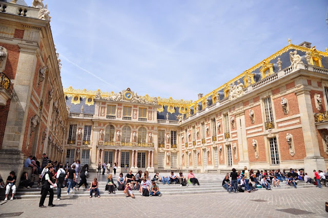 Palacio de Versalles | Organización e influencias arquitectónicas | Philibert Le Roy