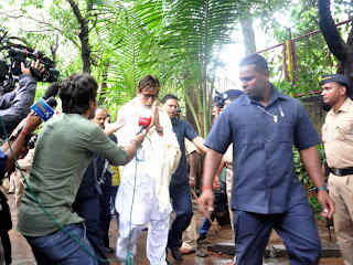 Bollywood Celbs attend the Pran's Last Journey