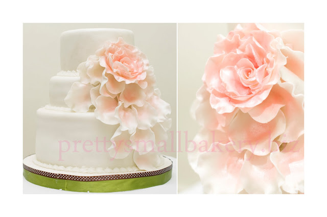 Kek hantaran 3 tingkat / 3 tiers wedding cake 