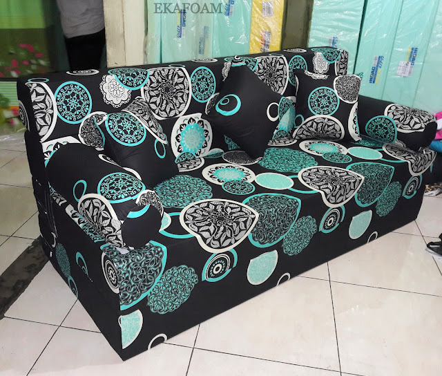 Sofa bed inoac motif Dark moon biru