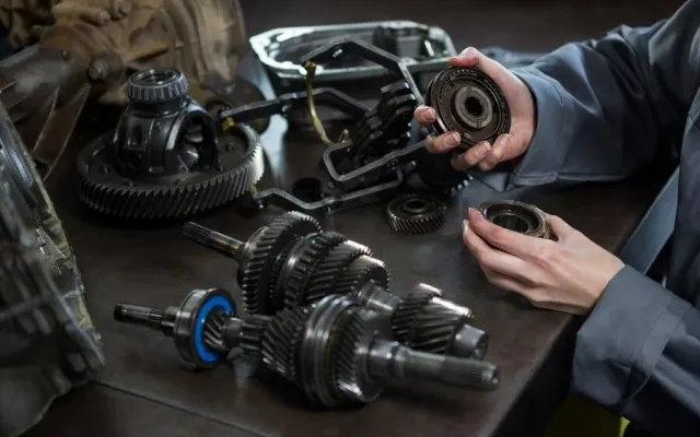 Identify and fix common manual transmission issues with our comprehensive guide. Learn how to troubleshoot and solve transmission problems. Read more to stay informed!