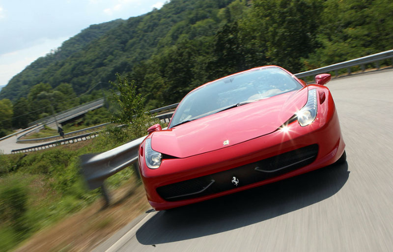 Dz Cars Ferrari la voiture de l annee 2011