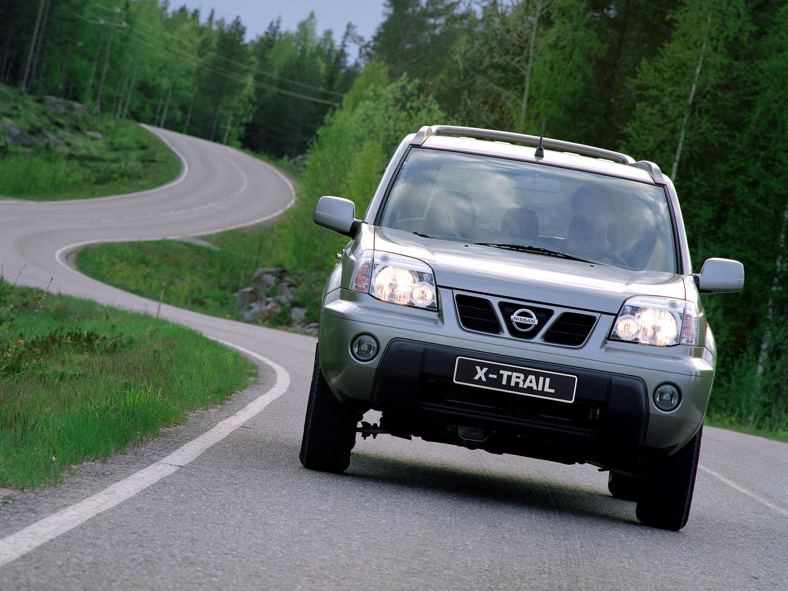 Keunggulan Nissan X Trail Facelift 2500cc MobiLkuOrg