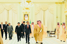 Jokowi Bertemu Mohammed bin Salman di Istana Al-Yamamah 