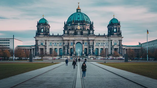 10 Extraordinary City Secrets That Will Amaze Even Seasoned Travelers