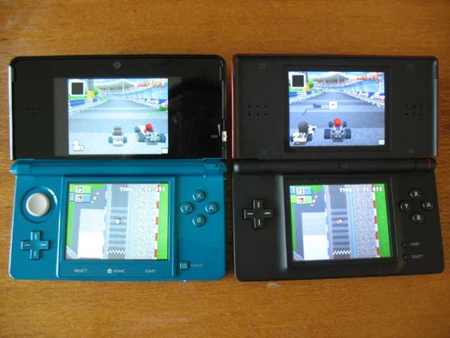 Handheld Addict comparing 3DS & DS Lite playing the same game