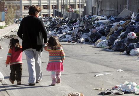 Naples Garbage Strike - image