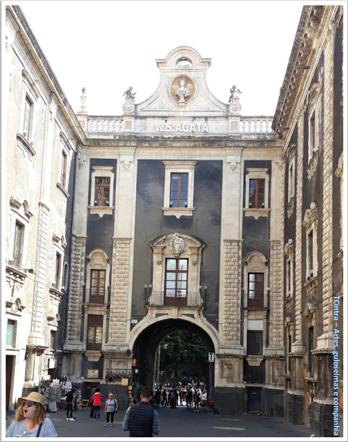 Porta Uzeda; Sicília; Barroco siciliano; villa; palazzo; piazza; chiesa; Sant'Agata;