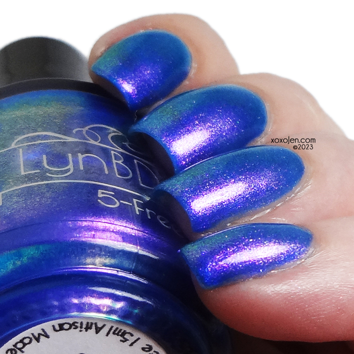 xoxoJen's swatch of LynB Designs Ascending to the Stars As One