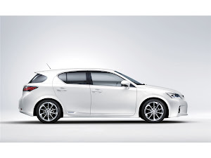 Lexus CT 200h 2011 (2)