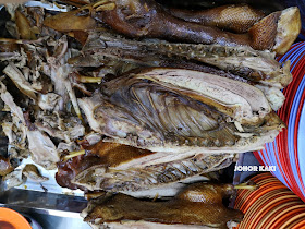 Sin Hai Cheng Braised Duck Skudai JB 新山新海珍卤鸭肉面