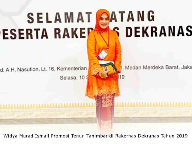 Widya Murad Ismail Promosi Tenun Tanimbar di Rakernas Dekranas Tahun 2019
