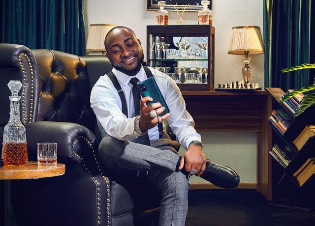 How To Chat With Davido