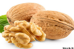 पोषण का पावरहाउस अखरोट, मुट्ठी भर खा बीमारियों को झटका (Walnuts are the powerhouse of nutrition, eat a handful and give a blow to diseases.)