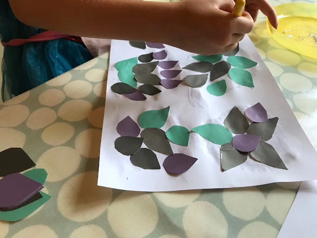 Various flower shapes made out of raindrops