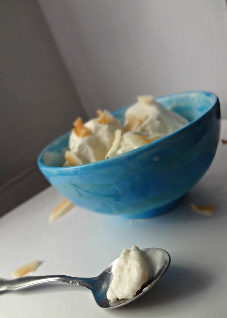 Coconut Ice Cream-EASY, 4 ingredients