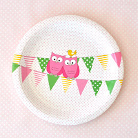 http://www.partyandco.com.au/products/pink-owl-party-7-plate.html