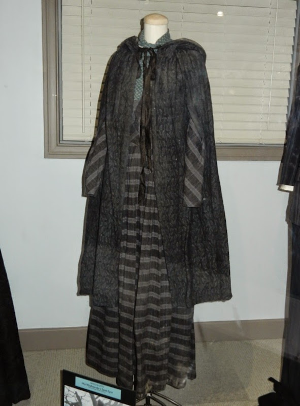 Mia Wasikowska 2011 Jane Eyre film costume