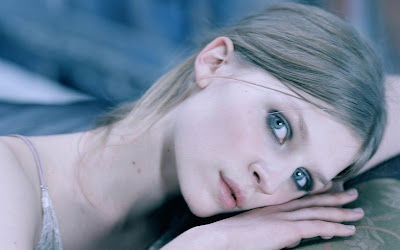 Clemence Poesy HD Wallpapers