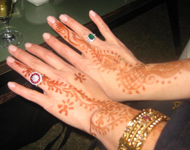 hand henna