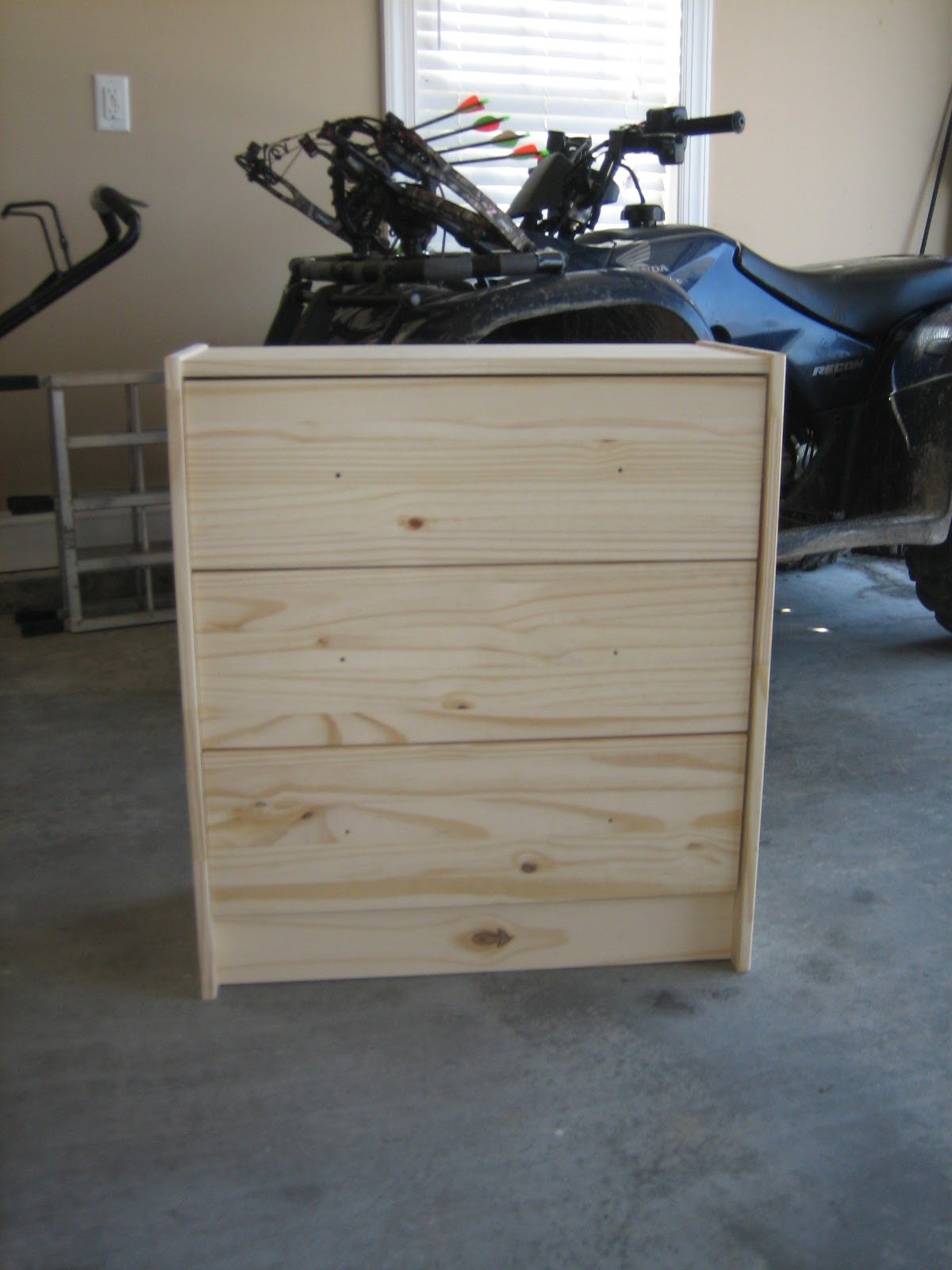 build wood nightstand