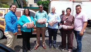 Comedores Económicos, recibe 70 mil unidades de pan donados por UMPIH y COOPROHARINA