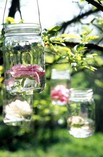 I obviously love the idea of using mason jars as a vase but I really 