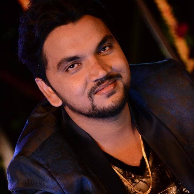 Gunjan Singh (Bhojpuri Actor) Height, Weight, Age, Wife, Affairs, Biography, Filmography, Albums & More. Gunjan Singh Photos, Videos, HD Wallpaper, Gunjan Singh Wiki, Biography, Filmography, Gunjan Singh Movies List, HD Wallpaper, News, New Upcoming Movies List