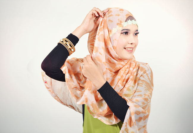 Cara Memakai Hijab Menggunakan Headband  Hijab Top Tips