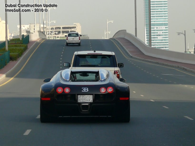 Bugatti Veyron photos Palm JumeirahDubai 06 May 2010 abandoned cars in dubai