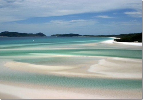 Whitehaven-Beach-Whitsunday-Island-Australia2-670x446-