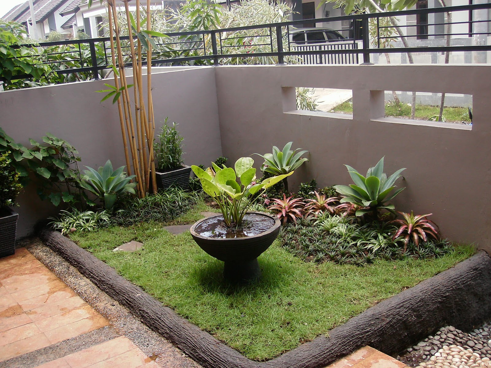 Contoh Desain  Taman  Minimalis  Sederhana  Taman  Minimalis  