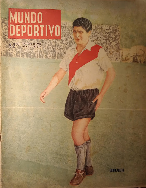 Juan Eulogio Urriolabeitia jugador de River Plate tapa revista Mundo deportivo de 1957