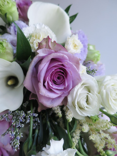 Misty Garden 嵐花園 優雅 紫白 馬蹄蘭 玫瑰 拖尾花球 結婚