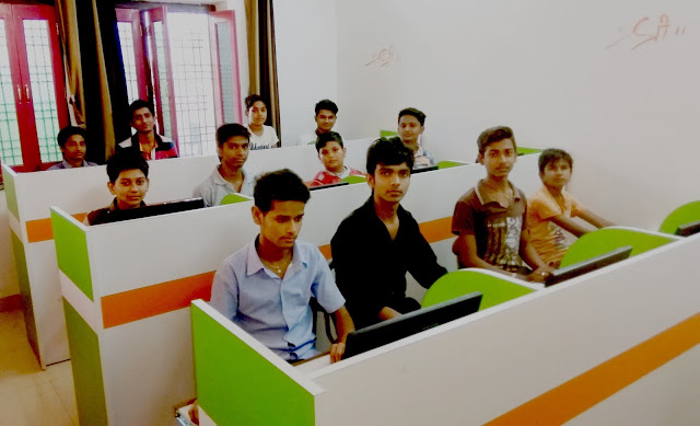 The Jayhooo Infotech boys class