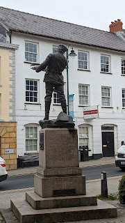 Statue of Charles Rolls from behind. Monmouth