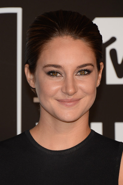  Shailene Woodley Hd Wallpapers