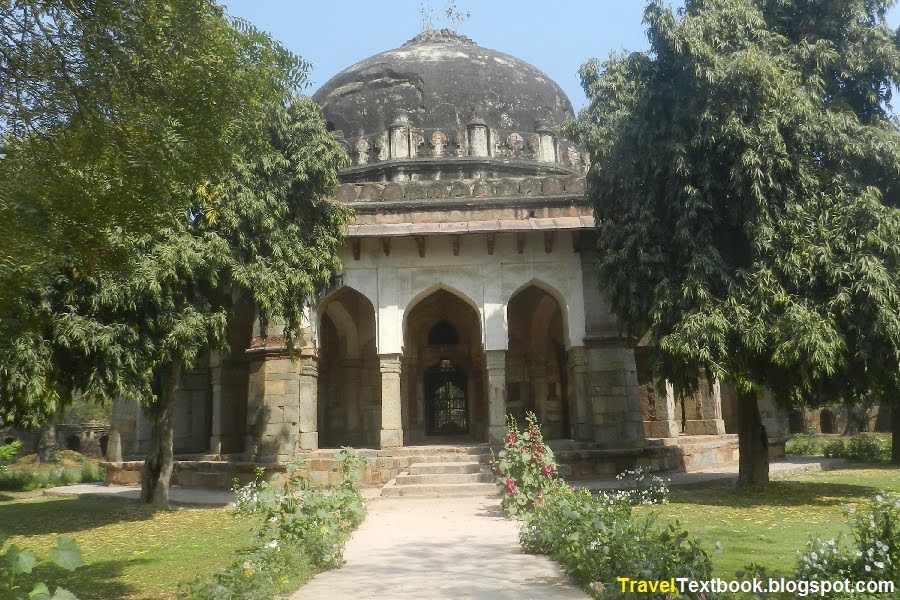 Sikandar Lodi Tomb